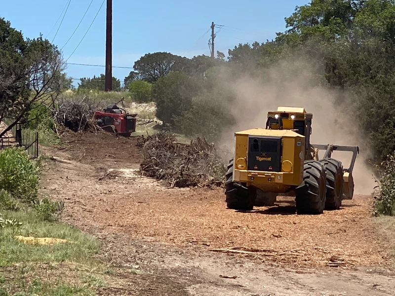 Right-of-Way & Fence Line Clearing